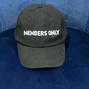 Members Only Hat never worn